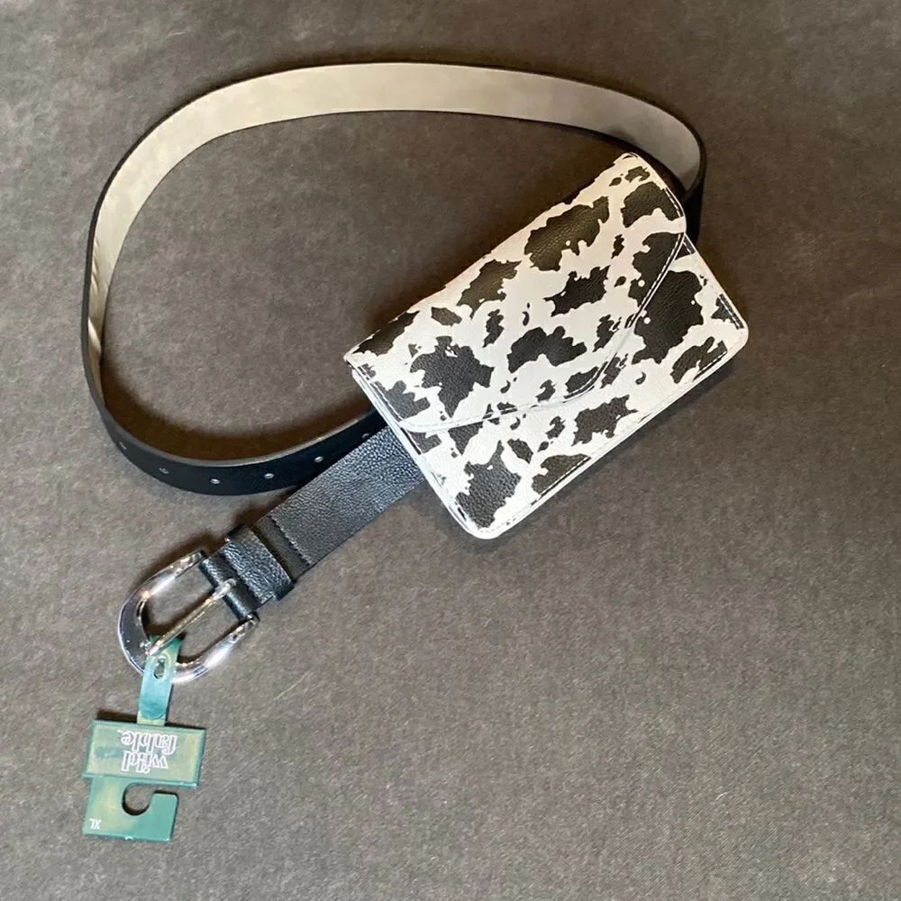 Women’s Black Belt with attached Black & White Bag Size XL NWT